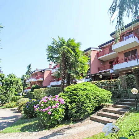 Chez Sophie Apartment Luino