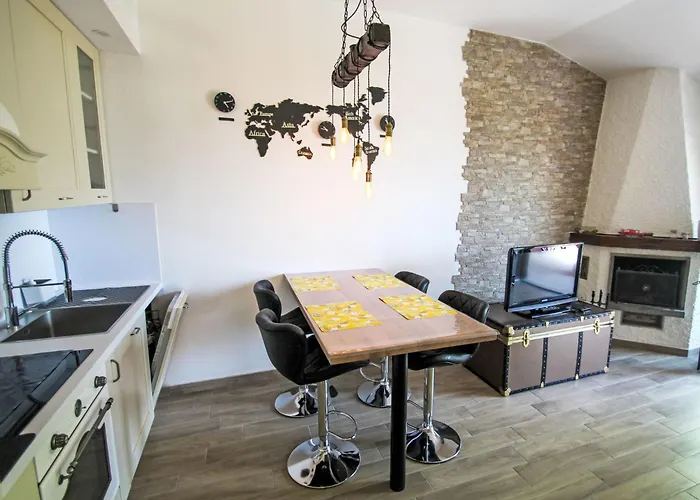 Chez Sophie Apartment Luino